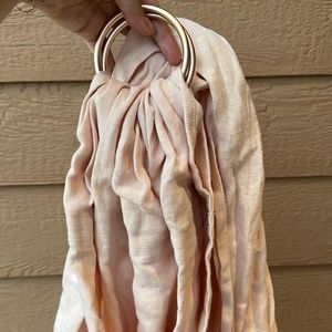 Wild Bird Rosy Ring Sling